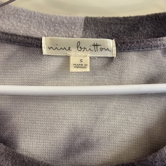 Nine Britton sweatshirt - Picture 2 of 2